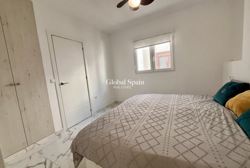 Revente - APPARTEMENT -
VILLAMARTÍN - Costa Blanca