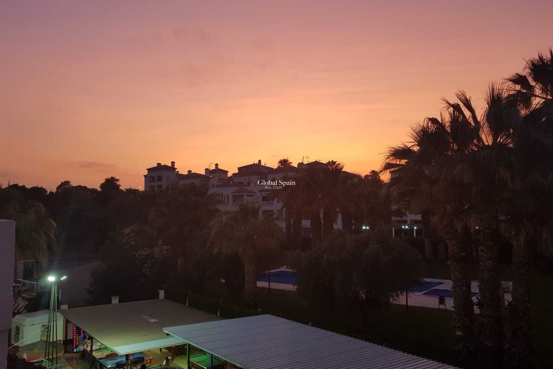 Revente - APPARTEMENT -
VILLAMARTÍN - Costa Blanca