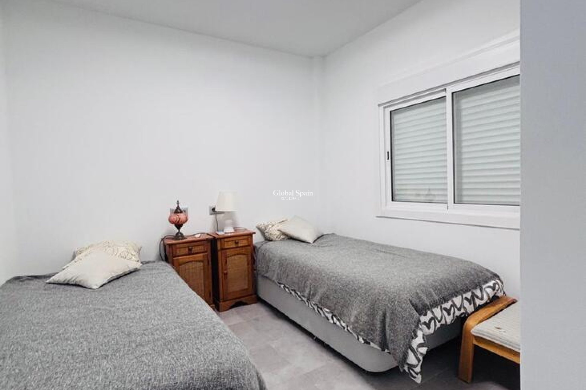 Revente - APPARTEMENT -
VILLAMARTÍN - Costa Blanca