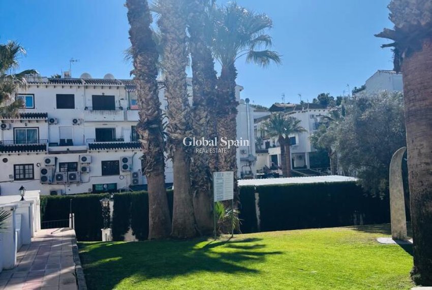 Revente - APPARTEMENT -
VILLAMARTÍN - Costa Blanca