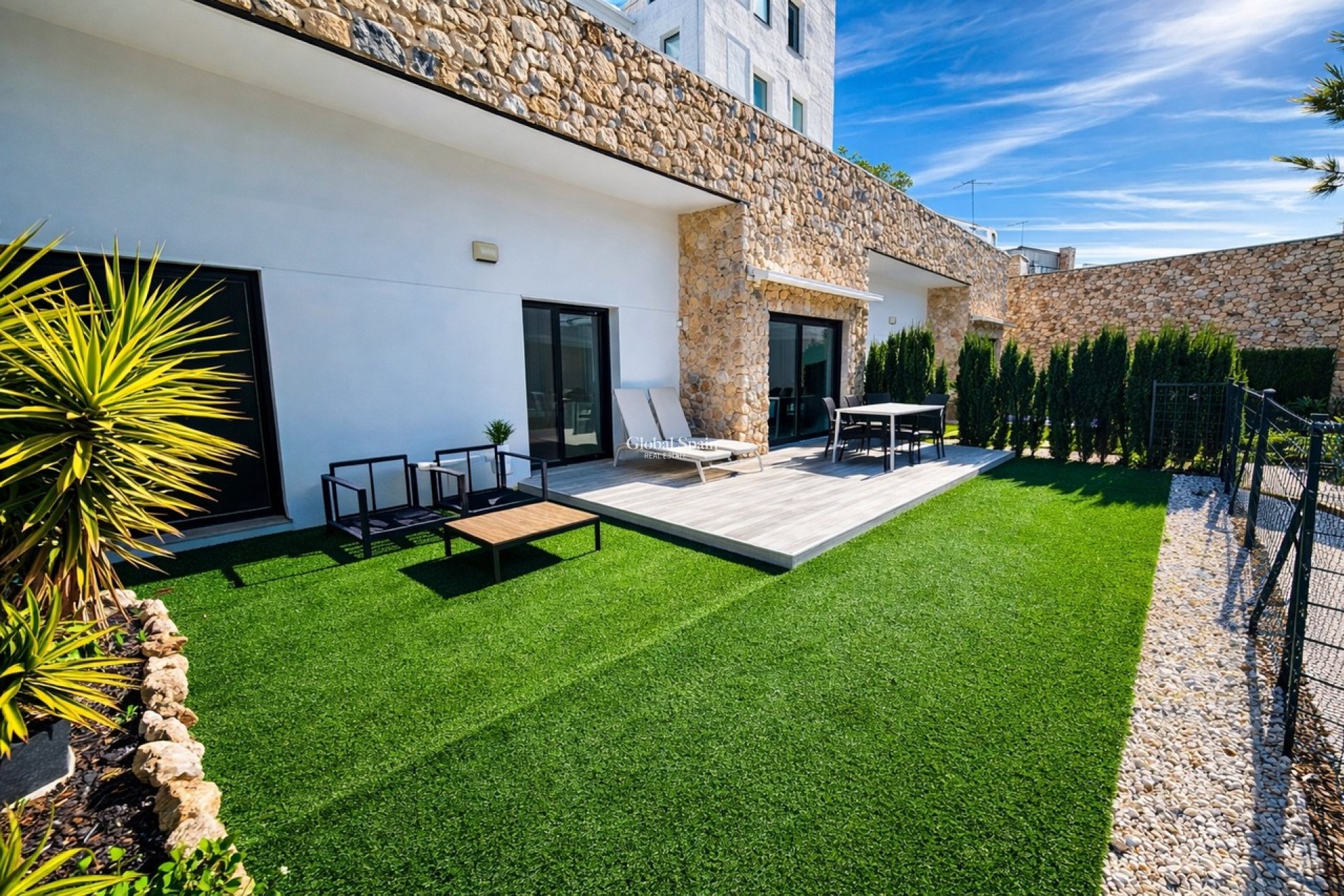 Revente - APPARTEMENT -
VILLAMARTÍN - Costa Blanca