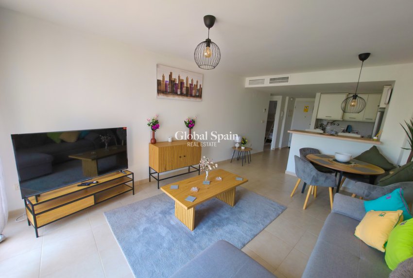 Revente - APPARTEMENT -
VILLAMARTÍN - Costa Blanca