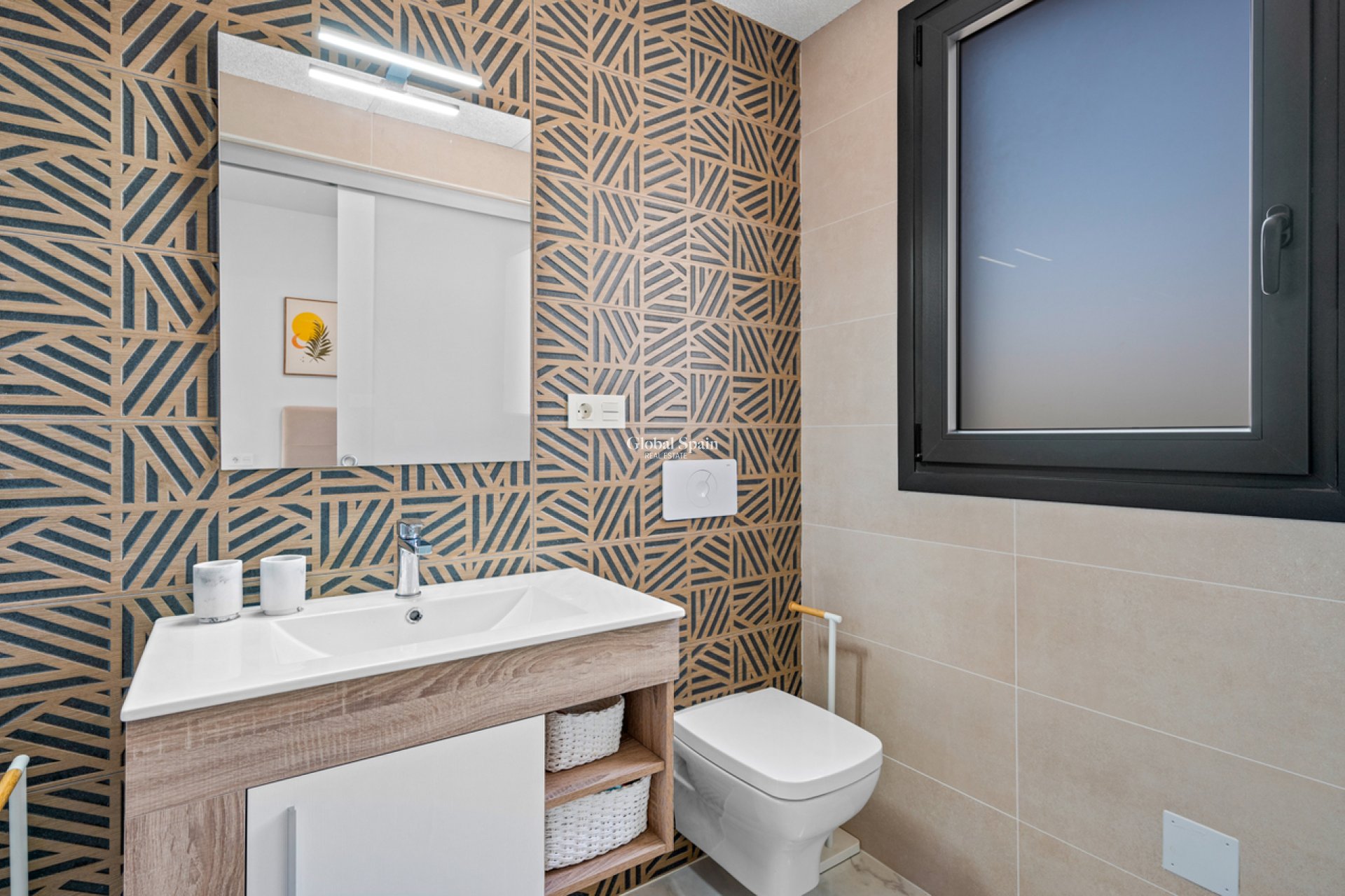 Revente - APPARTEMENT -
VILLAMARTÍN - Costa Blanca