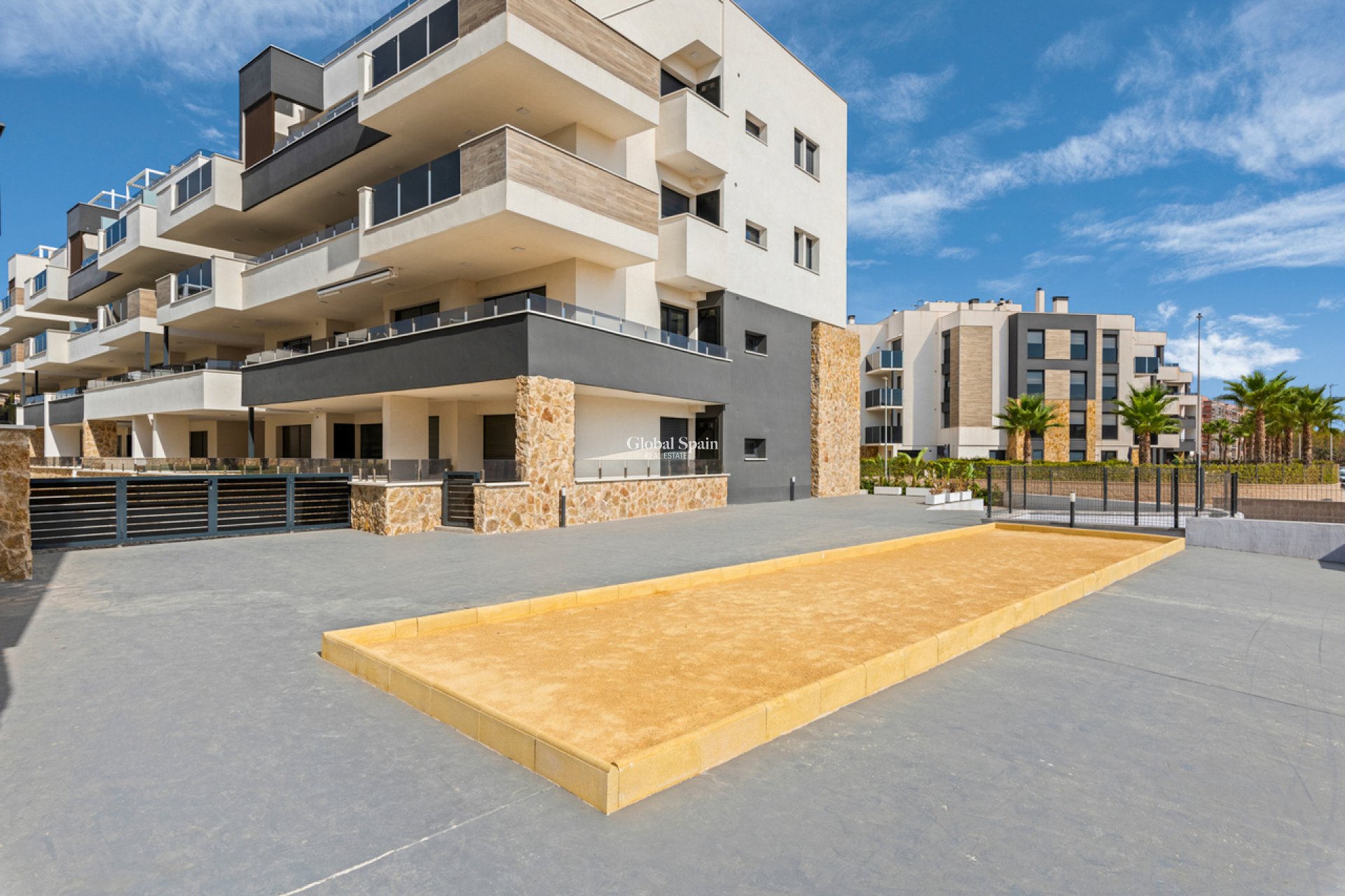 Revente - APPARTEMENT -
VILLAMARTÍN - Costa Blanca