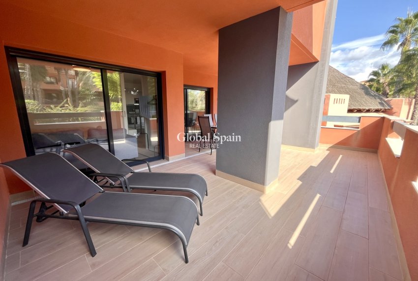 Revente - APPARTEMENT -
VILLAMARTÍN - Costa Blanca