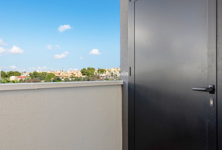 Revente - APPARTEMENT -
VILLAMARTÍN - Costa Blanca