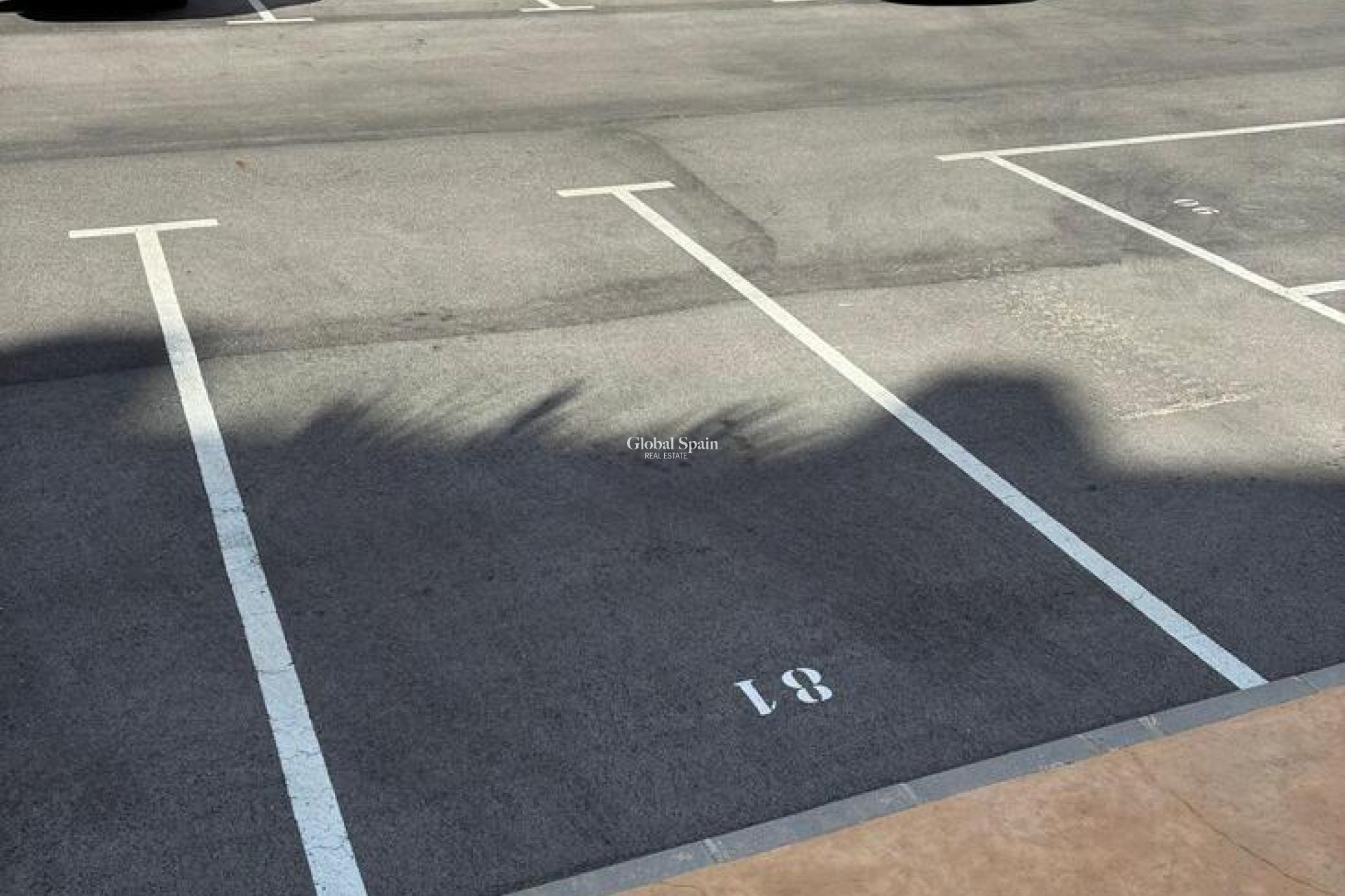 Revente - APPARTEMENT -
VILLAMARTÍN - Costa Blanca