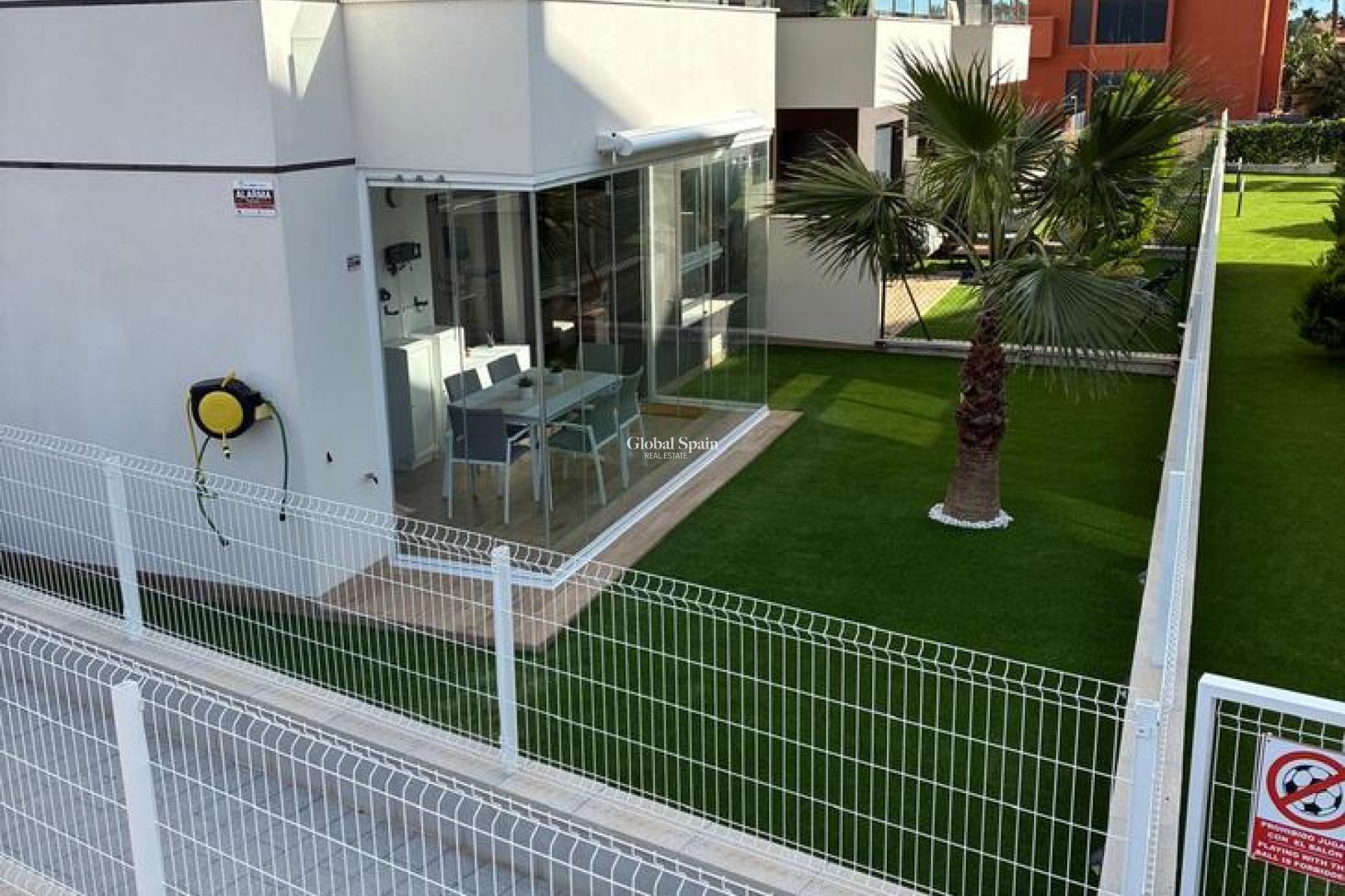 Revente - APPARTEMENT -
VILLAMARTÍN - Costa Blanca
