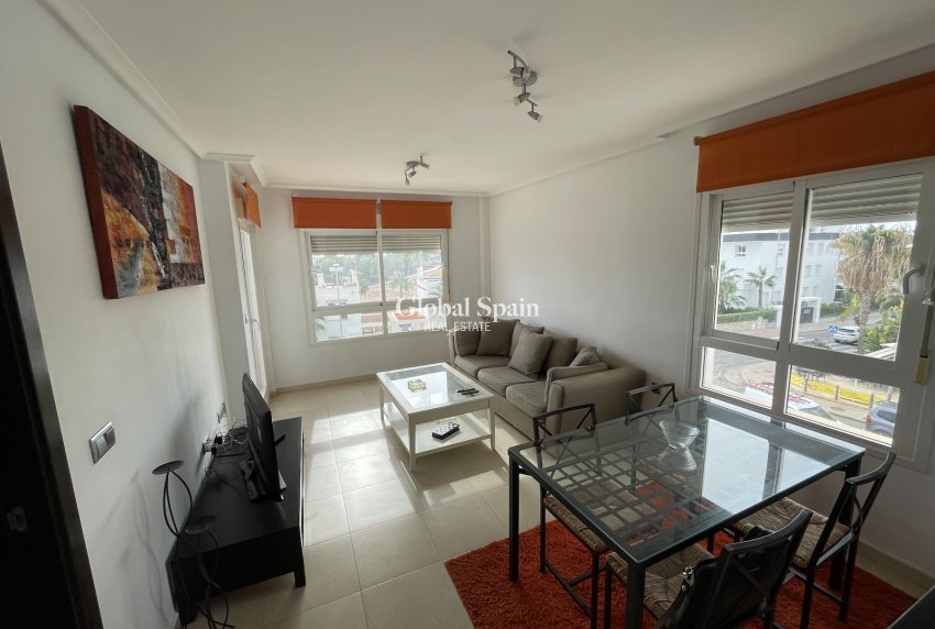 Revente - APPARTEMENT -
VILLAMARTÍN - Costa Blanca