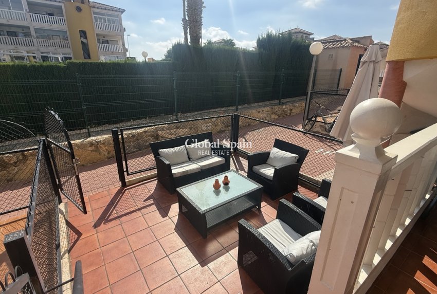 Revente - APPARTEMENT -
VILLAMARTÍN - Costa Blanca