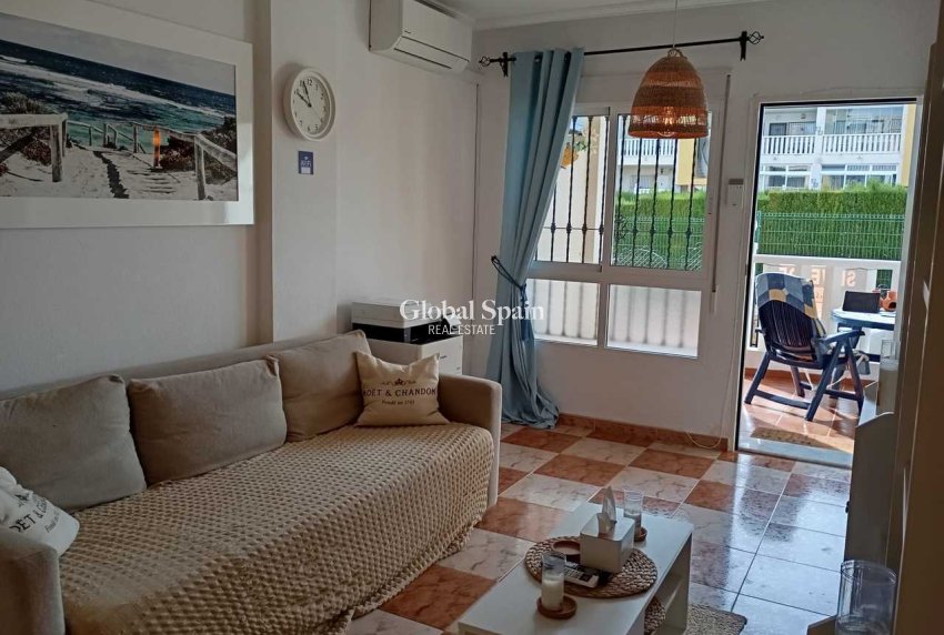 Revente - APPARTEMENT -
VILLAMARTÍN - Costa Blanca