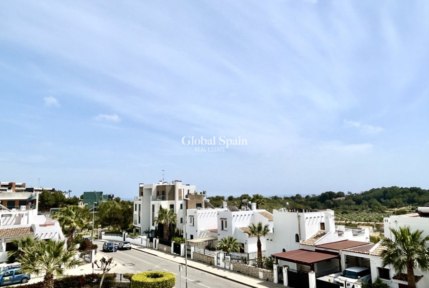 Revente - APPARTEMENT -
VILLAMARTÍN - Costa Blanca