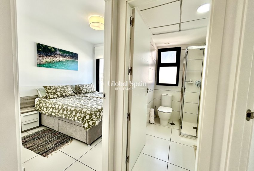 Revente - APPARTEMENT -
VILLAMARTÍN - Costa Blanca