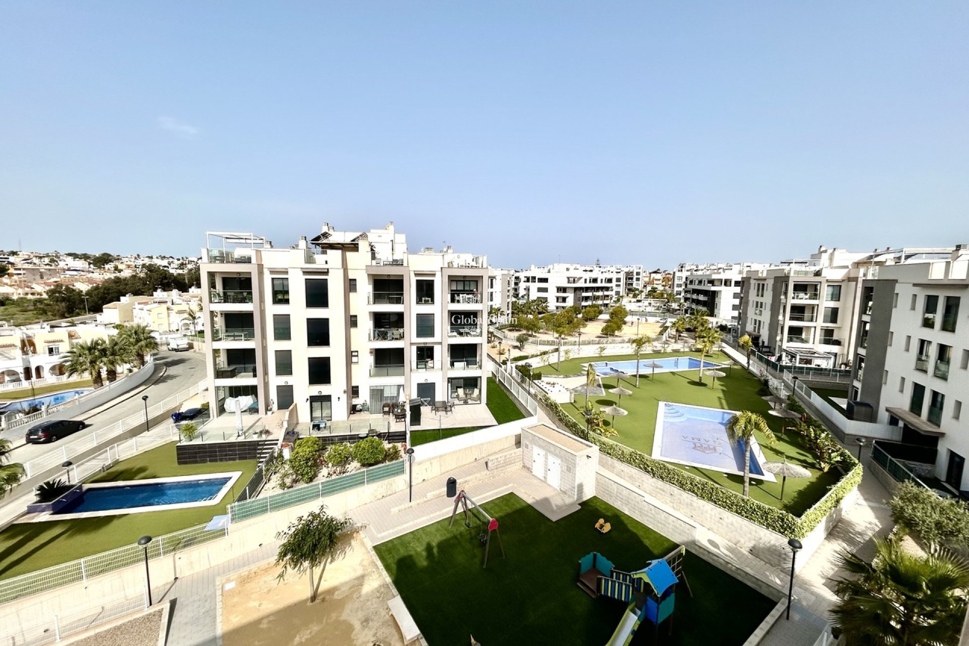 Revente - APPARTEMENT -
VILLAMARTÍN - Costa Blanca