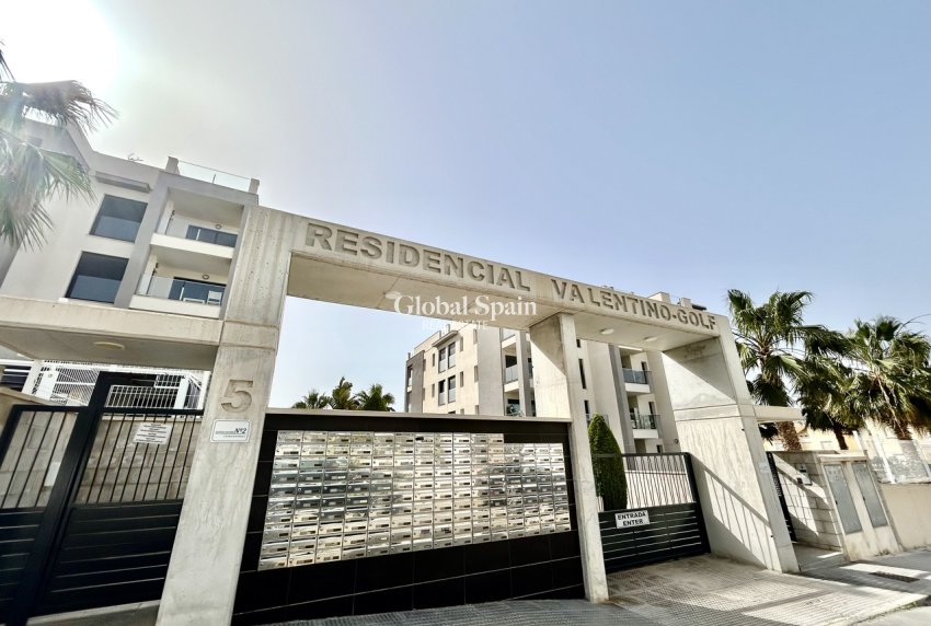 Revente - APPARTEMENT -
VILLAMARTÍN - Costa Blanca