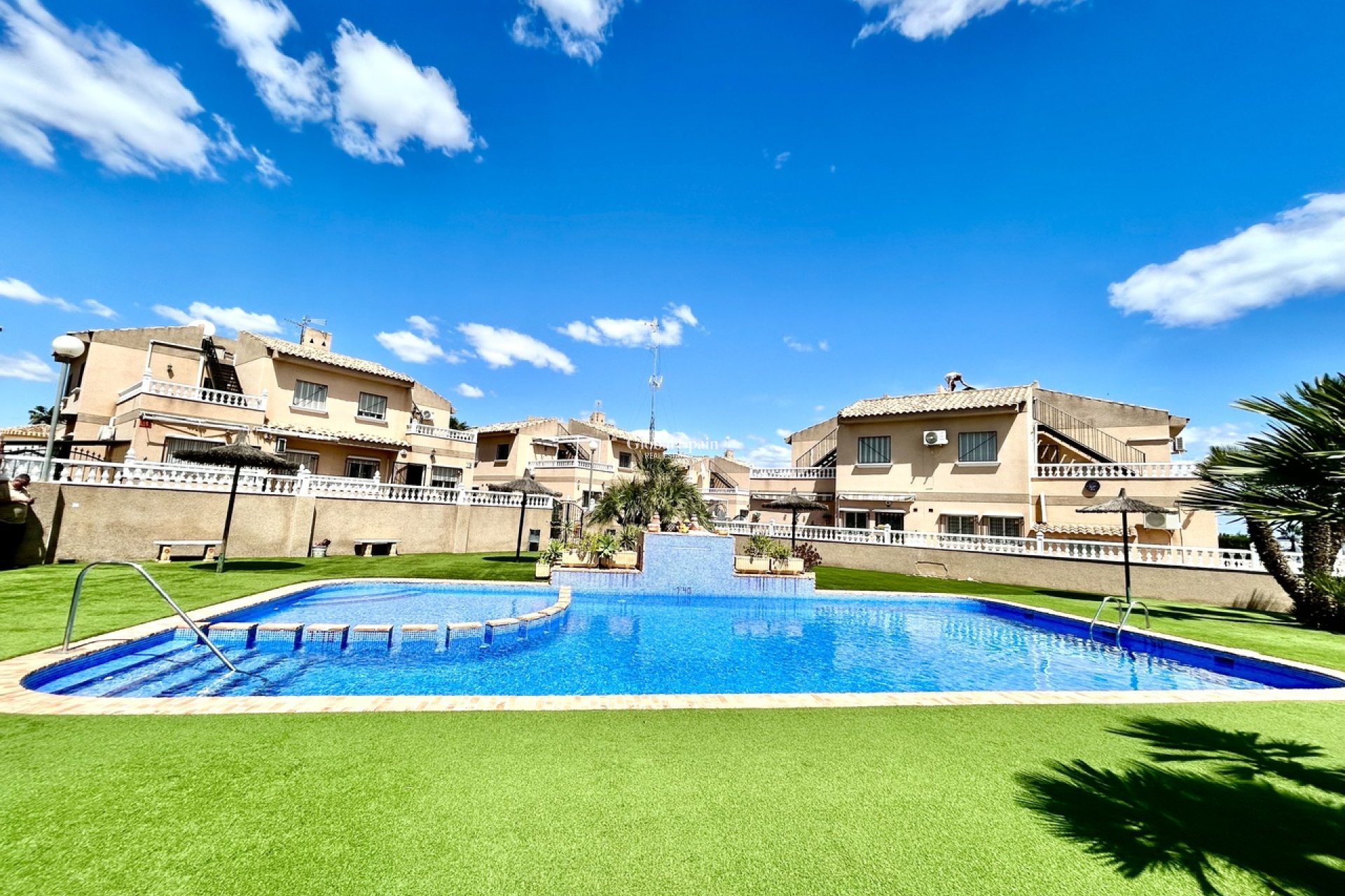Revente - APPARTEMENT -
VILLAMARTÍN - Costa Blanca