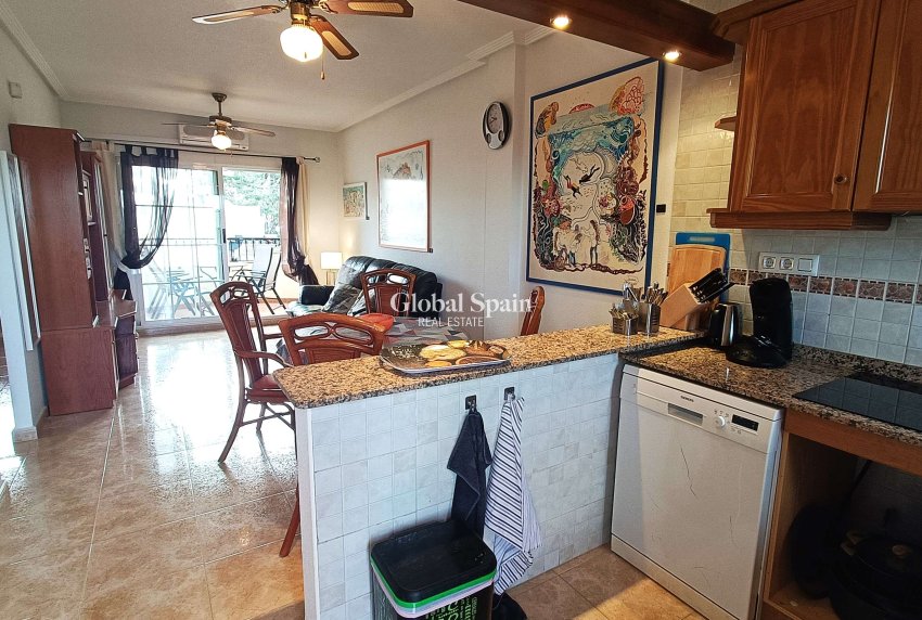 Revente - APPARTEMENT -
VILLAMARTÍN - Costa Blanca