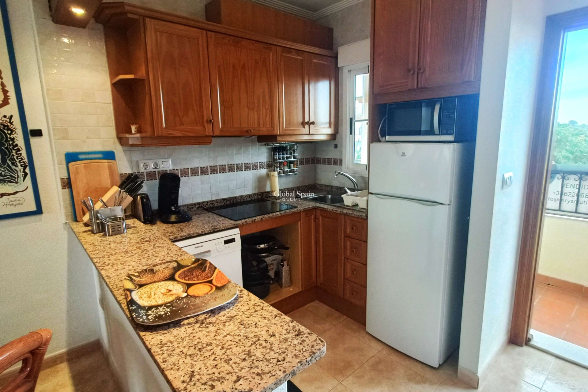 Revente - APPARTEMENT -
VILLAMARTÍN - Costa Blanca