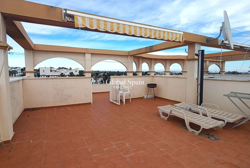 Revente - APPARTEMENT -
VILLAMARTÍN - Costa Blanca