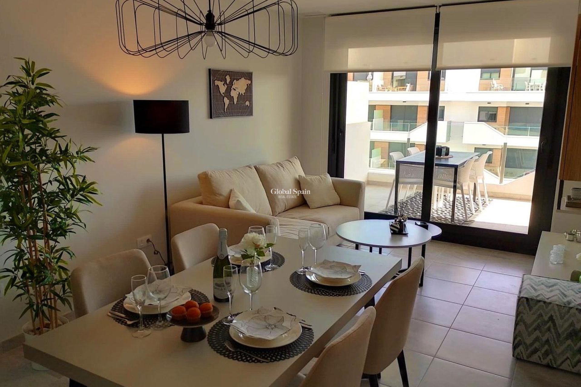 Revente - APPARTEMENT -
VILLAMARTÍN - Costa Blanca