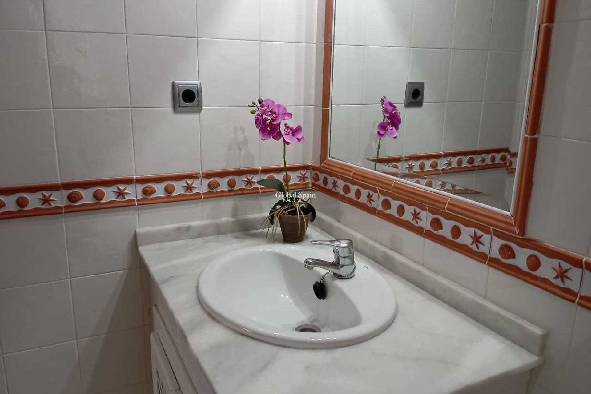Revente - APPARTEMENT -
VILLAMARTÍN - Costa Blanca