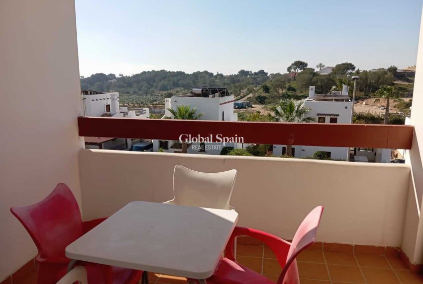 Revente - APPARTEMENT -
VILLAMARTÍN - Costa Blanca