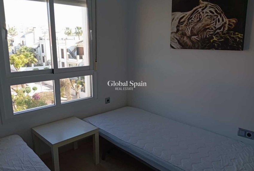 Revente - APPARTEMENT -
VILLAMARTÍN - Costa Blanca