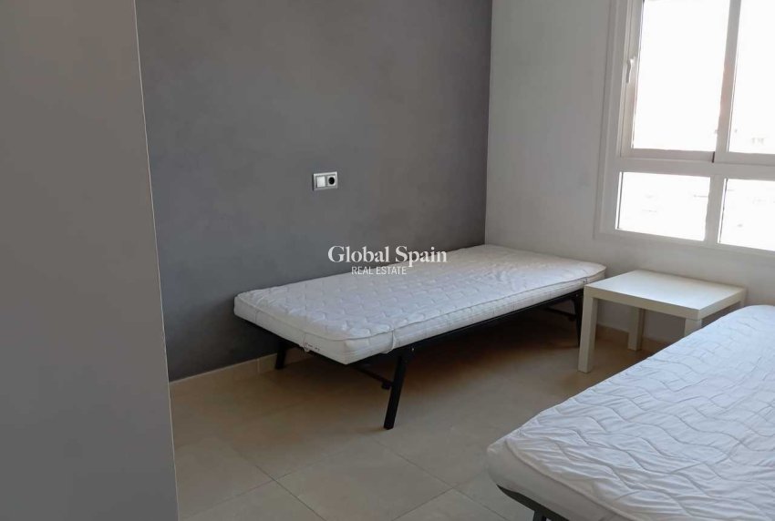 Revente - APPARTEMENT -
VILLAMARTÍN - Costa Blanca
