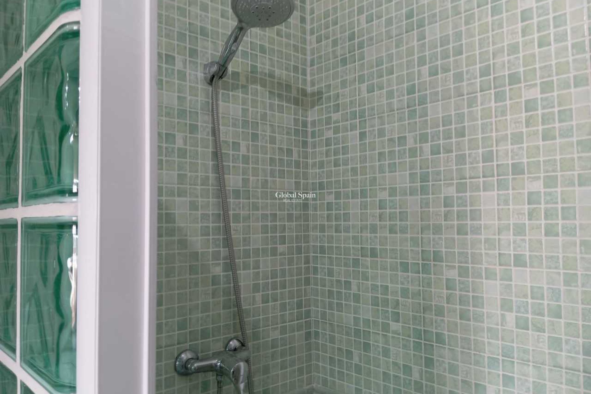 Revente - APPARTEMENT -
VILLAMARTÍN - Costa Blanca