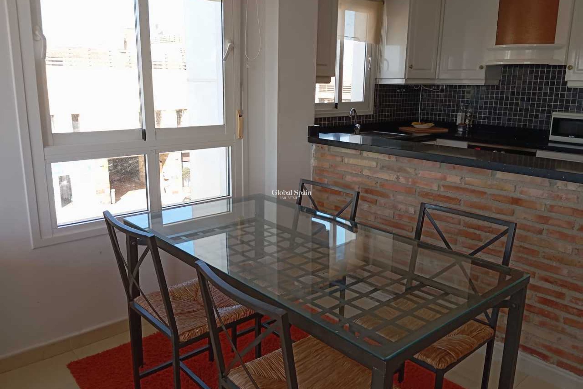 Revente - APPARTEMENT -
VILLAMARTÍN - Costa Blanca