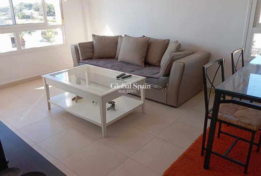 Revente - APPARTEMENT -
VILLAMARTÍN - Costa Blanca