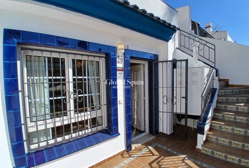 Revente - APPARTEMENT -
VILLAMARTÍN - Costa Blanca