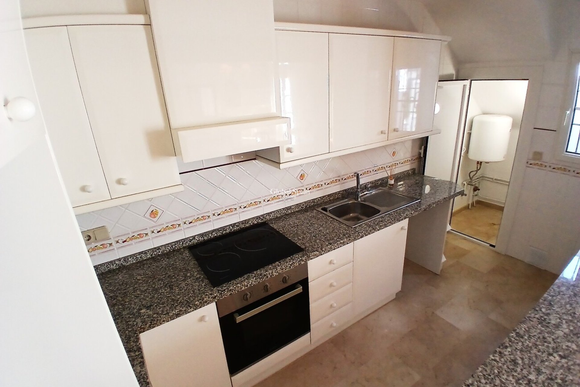 Revente - APPARTEMENT -
VILLAMARTÍN - Costa Blanca