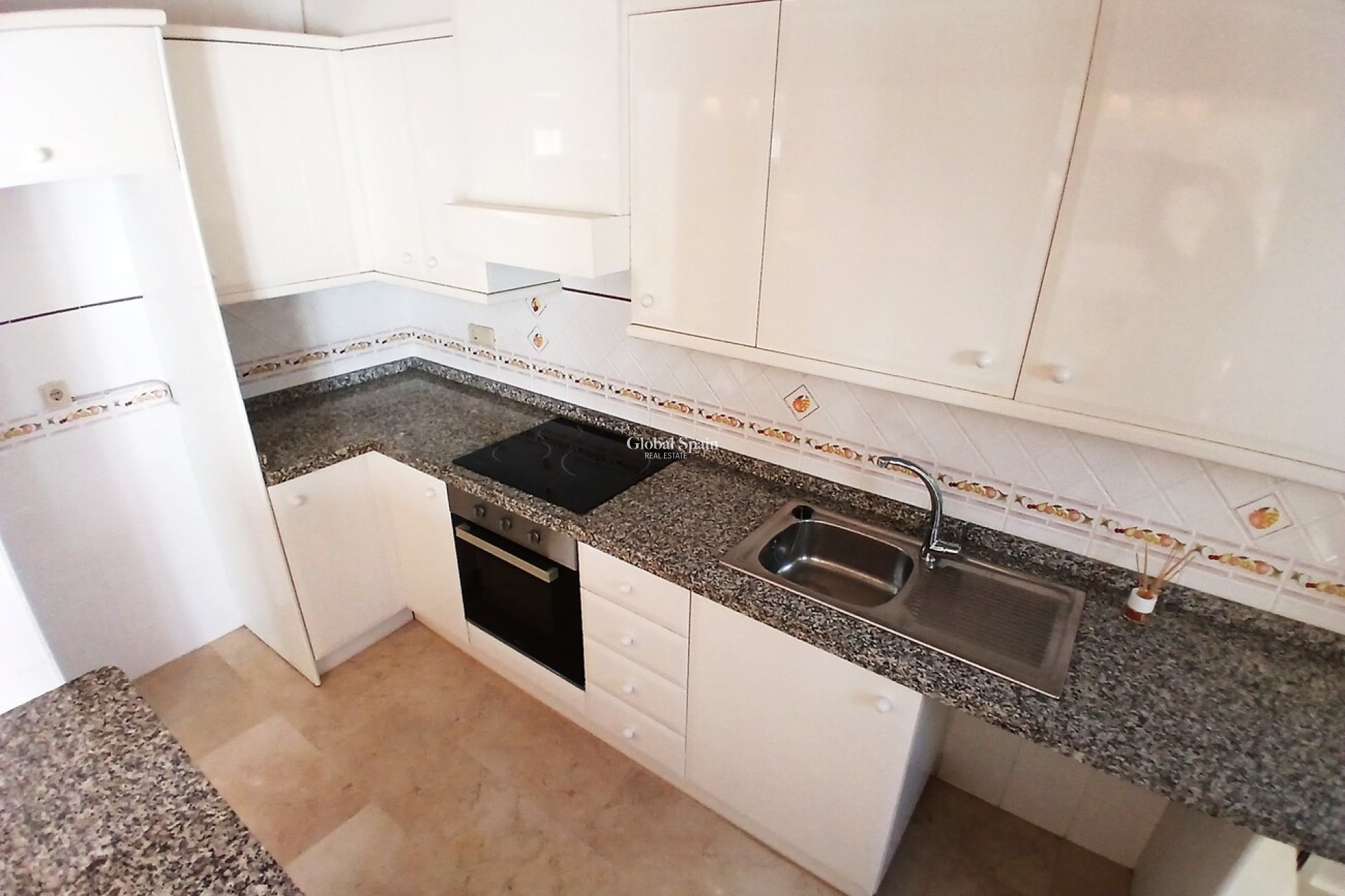 Revente - APPARTEMENT -
VILLAMARTÍN - Costa Blanca