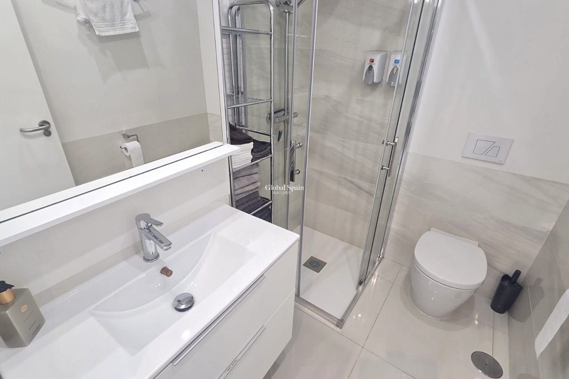 Revente - APPARTEMENT -
VILLAMARTÍN - Costa Blanca