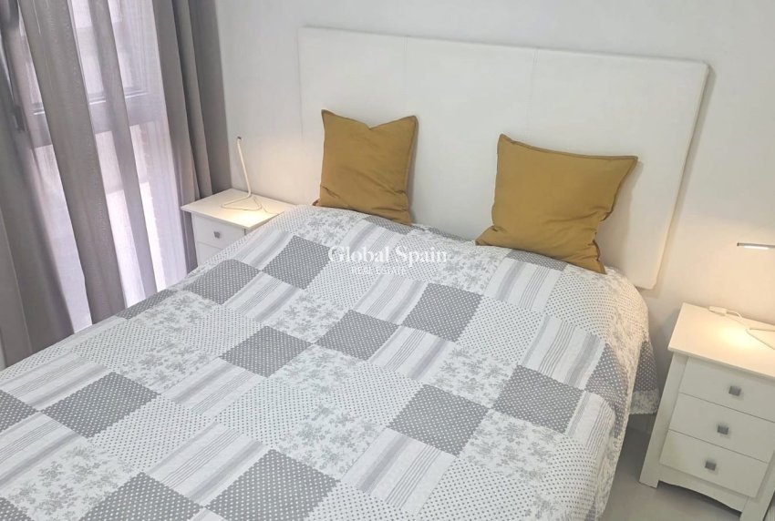 Revente - APPARTEMENT -
VILLAMARTÍN - Costa Blanca