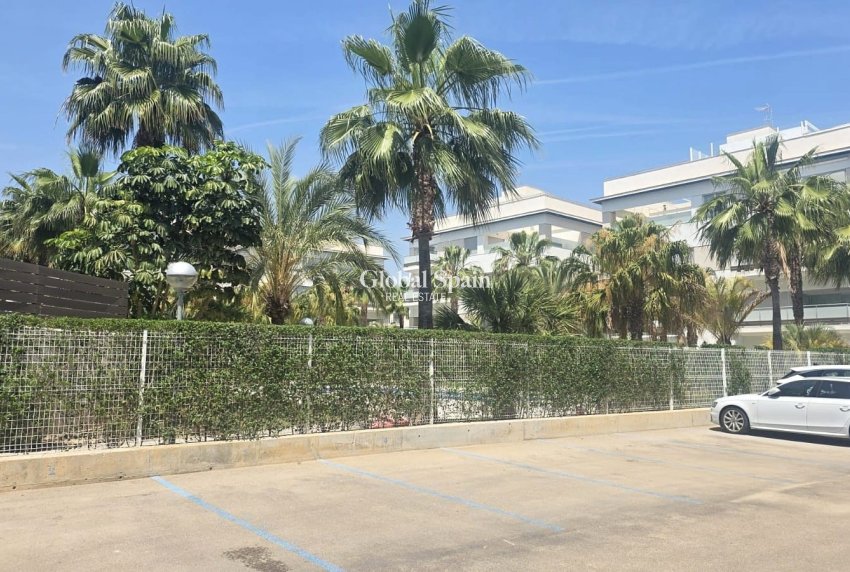 Revente - APPARTEMENT -
VILLAMARTÍN - Costa Blanca