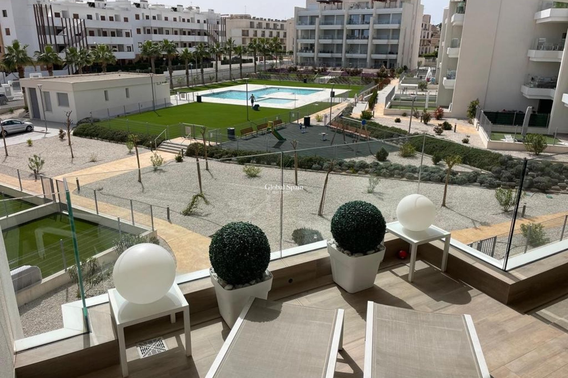 Revente - APPARTEMENT -
VILLAMARTÍN - Costa Blanca