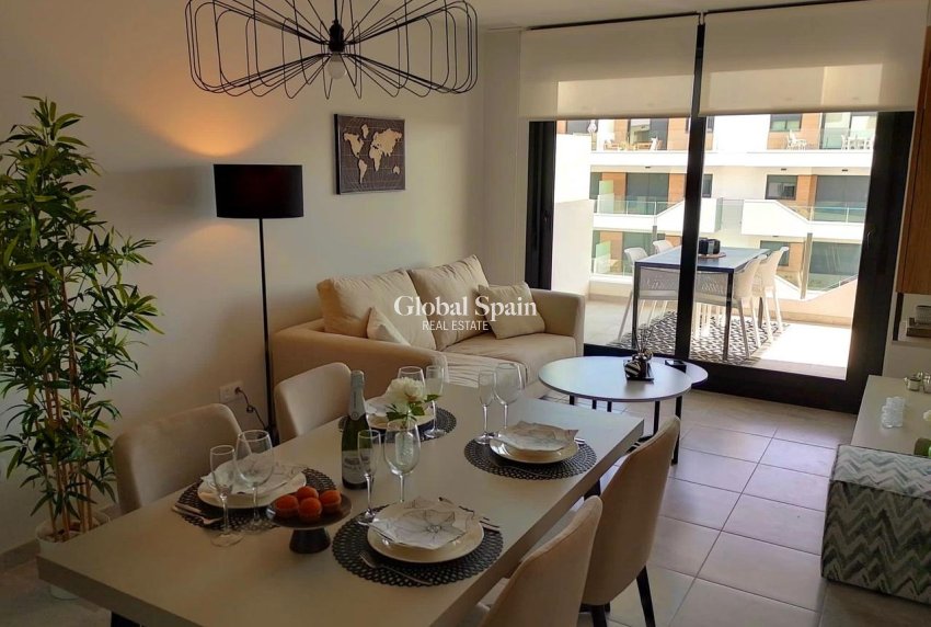 Revente - APPARTEMENT -
VILLAMARTÍN - Costa Blanca