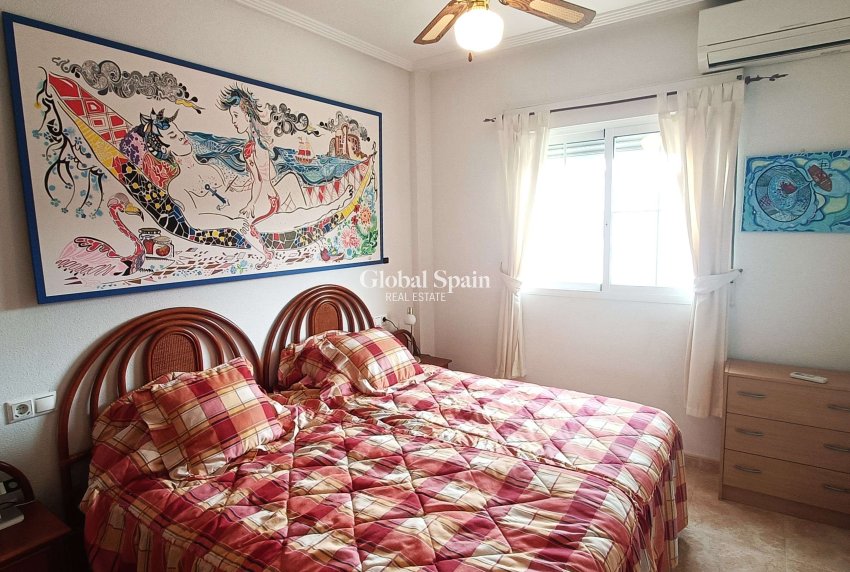 Revente - APPARTEMENT -
VILLAMARTÍN - Costa Blanca