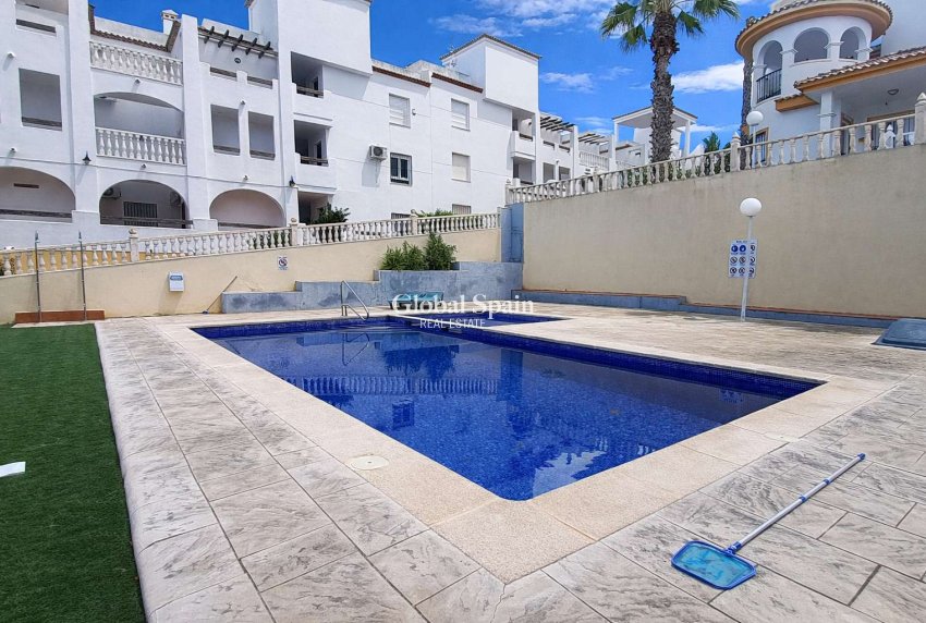 Revente - APPARTEMENT -
VILLAMARTÍN - Costa Blanca