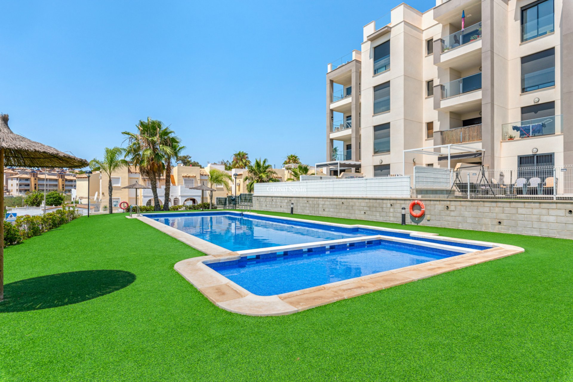 Revente - APPARTEMENT -
VILLAMARTÍN - Costa Blanca