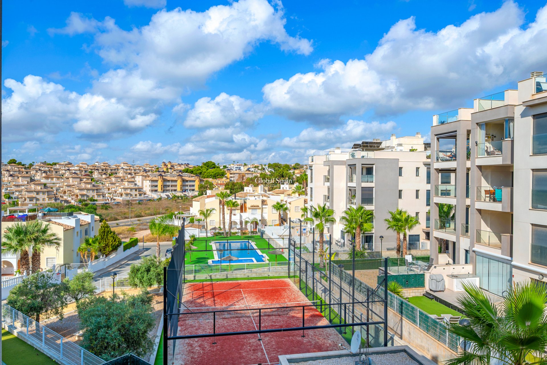 Revente - APPARTEMENT -
VILLAMARTÍN - Costa Blanca