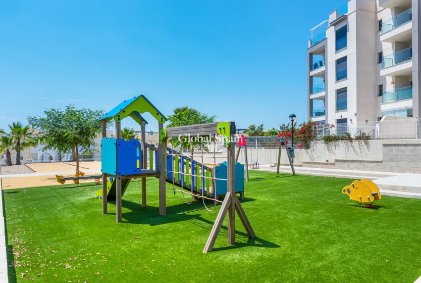 Revente - APPARTEMENT -
VILLAMARTÍN - Costa Blanca