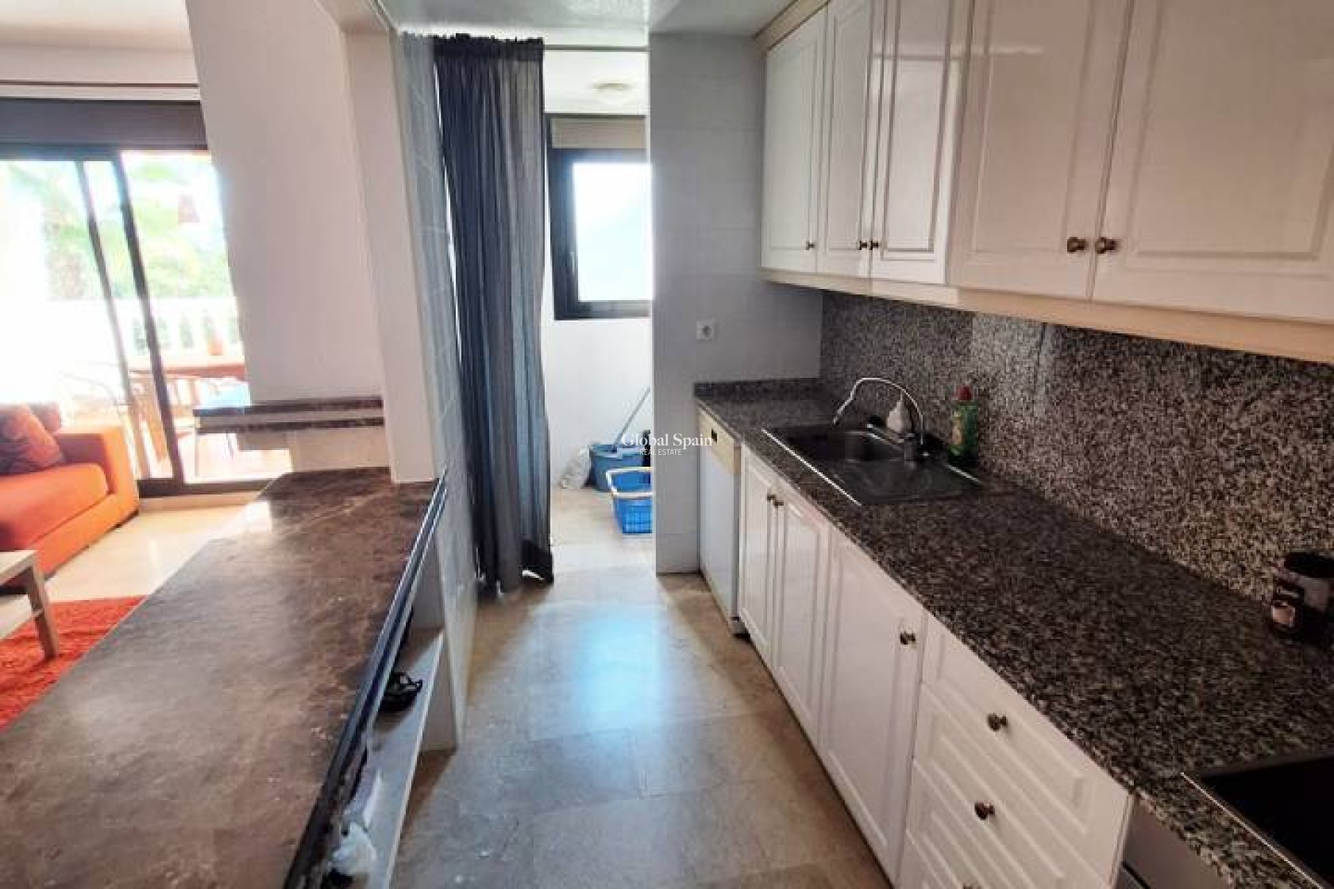 Revente - APPARTEMENT -
VILLAMARTÍN - Costa Blanca