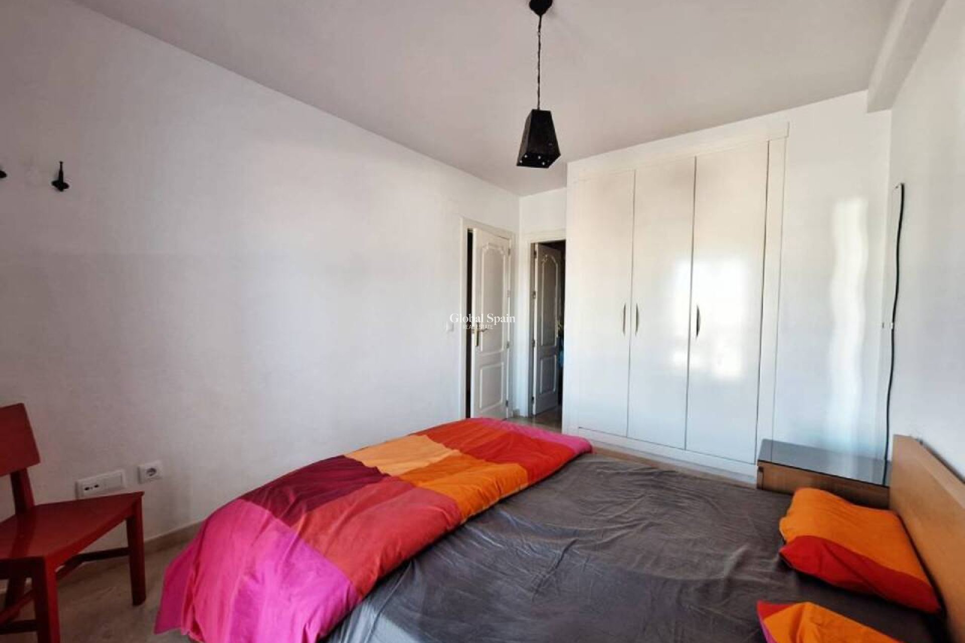 Revente - APPARTEMENT -
VILLAMARTÍN - Costa Blanca