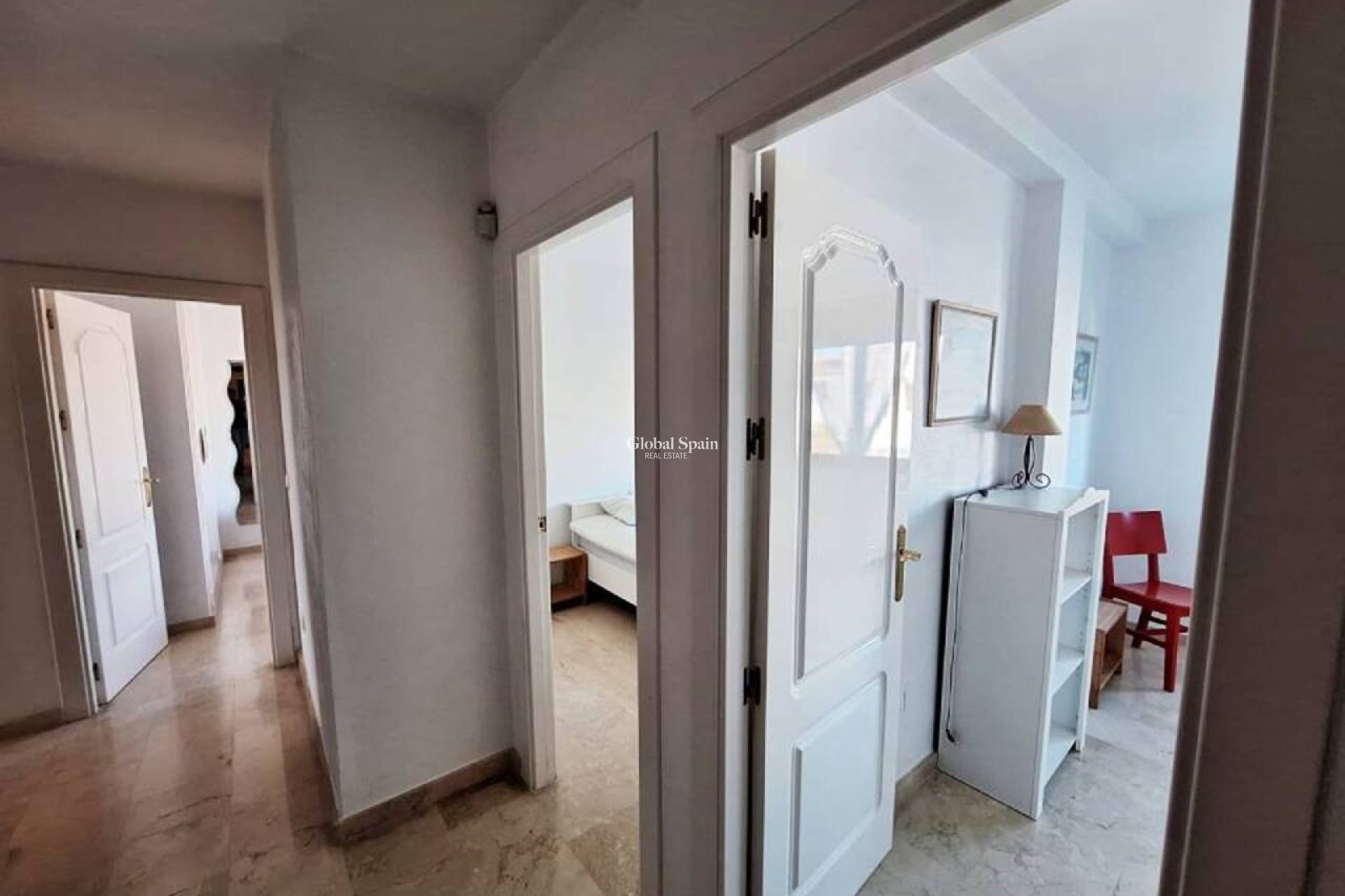 Revente - APPARTEMENT -
VILLAMARTÍN - Costa Blanca