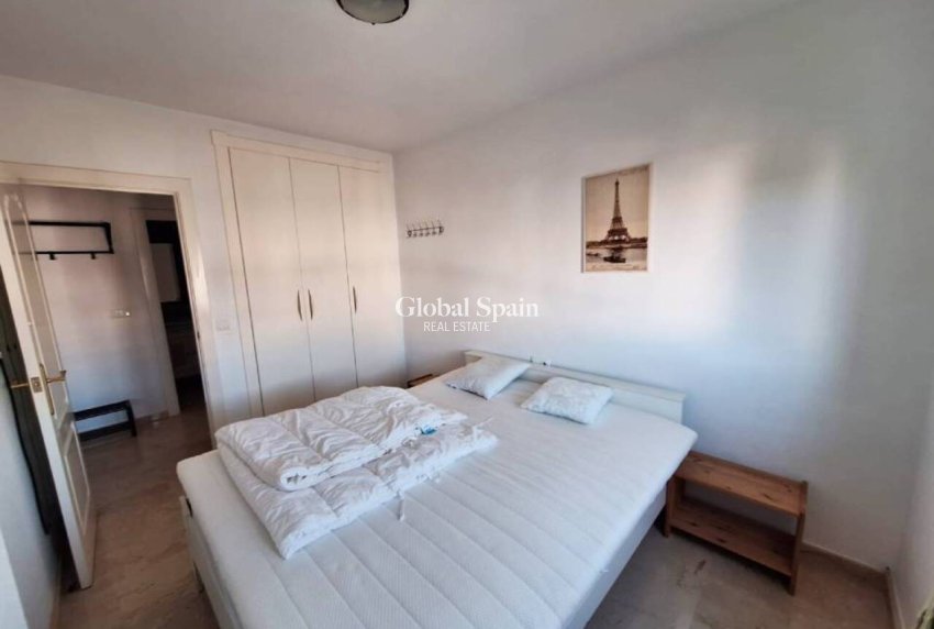 Revente - APPARTEMENT -
VILLAMARTÍN - Costa Blanca