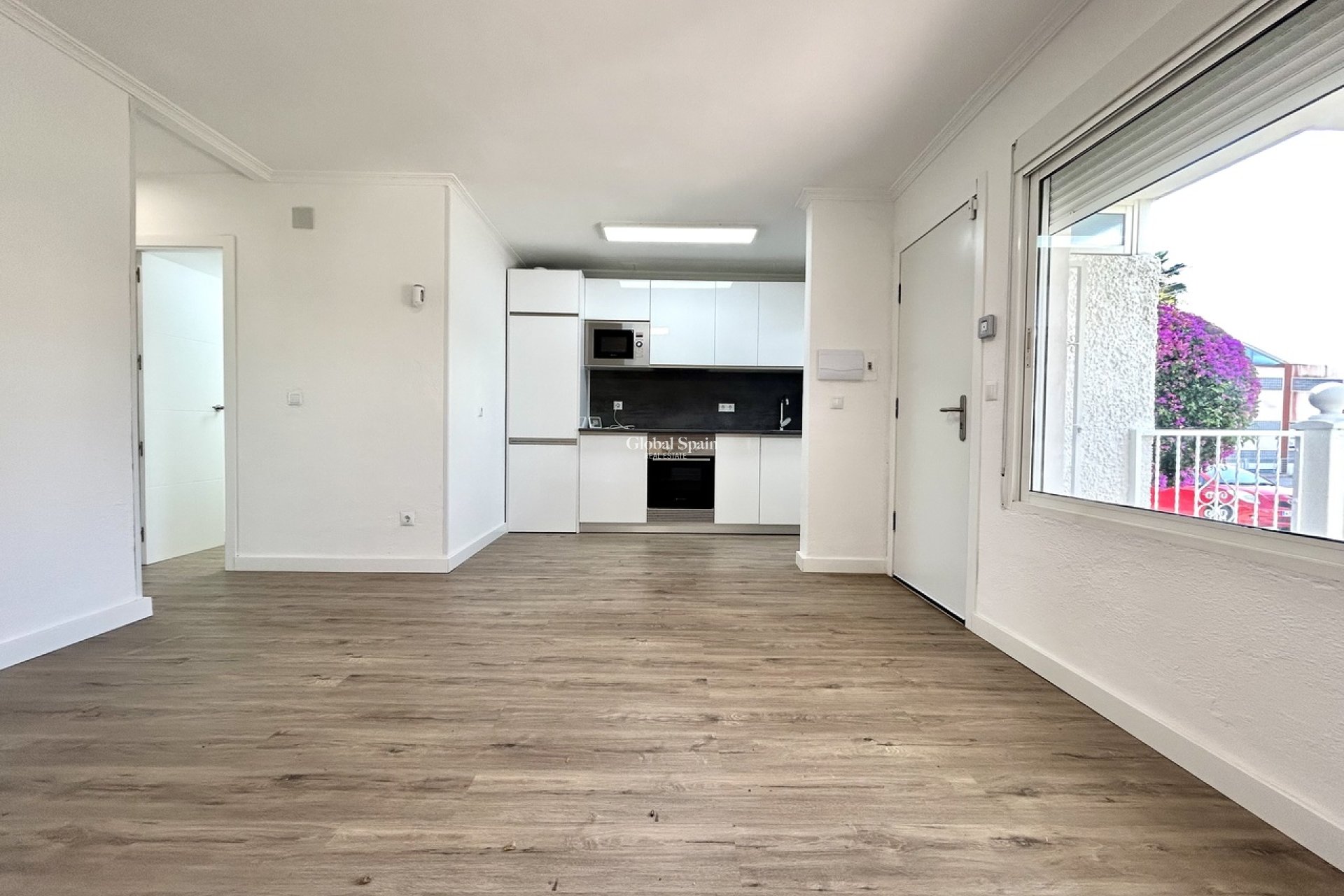 Revente - APPARTEMENT -
VILLAMARTÍN - Costa Blanca