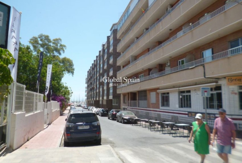 Revente - APPARTEMENT -
VILLAMARTÍN - Costa Blanca